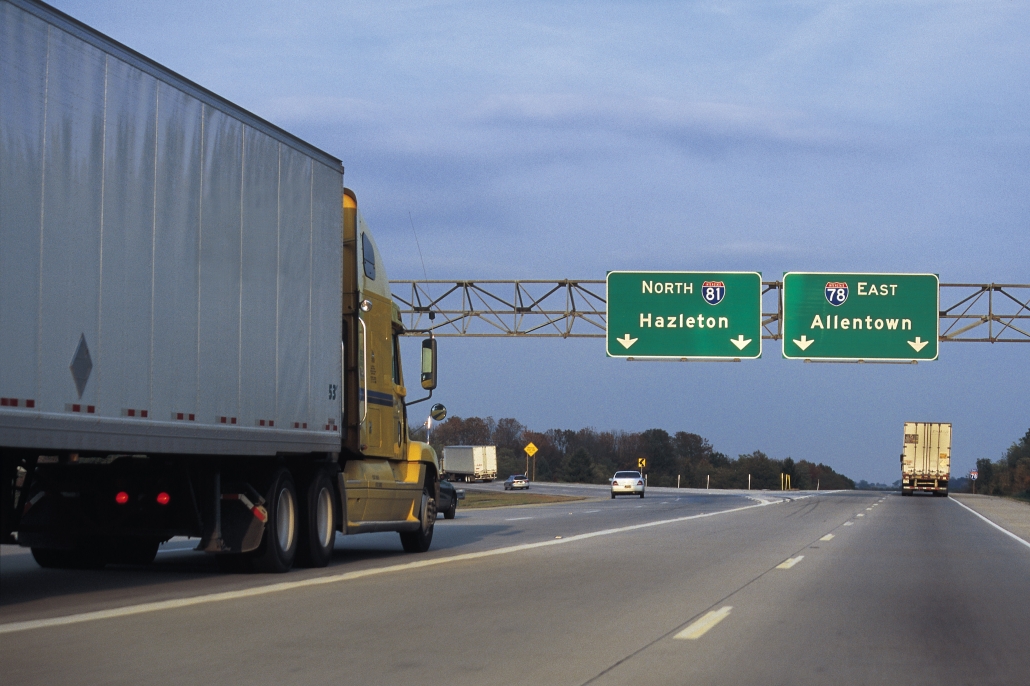 4 Ways to Engage Drivers as a Small Trucking Business